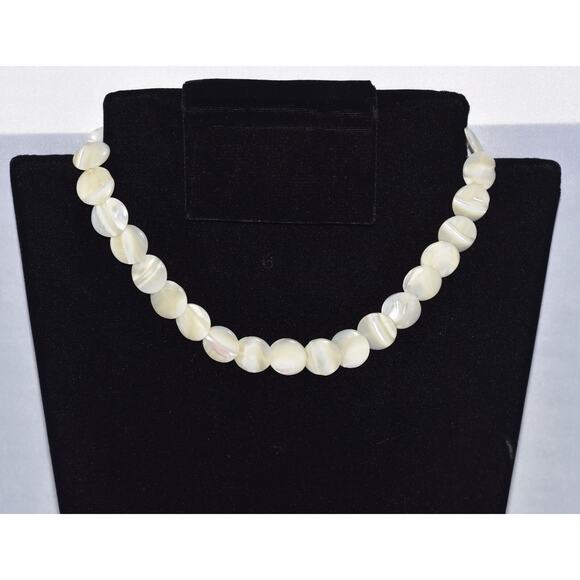 Antique Art Deco Mother Of Pearl Shell Coin Beads Single Strand Choker Necklace - Picture 2 of 12